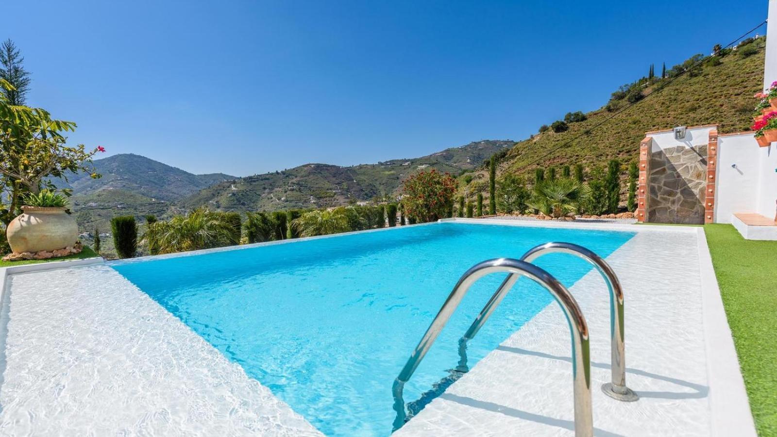 Villa Las Palmeras De Torrox By Ruralidays Exterior foto